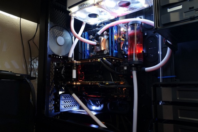 AMD- Mit Zen und Vega in eine bessere Zukunft 996666