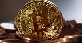 Bitcoin ist die Kryptowährung mit dem weltweit größten Handelsvolumen.