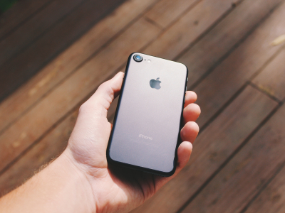 Ein iPhone der Marke Apple.