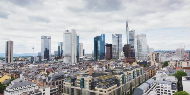 Aktien Frankfurt Eröffnung: Dax ohne Schwäche - Starkes erstes Quartal