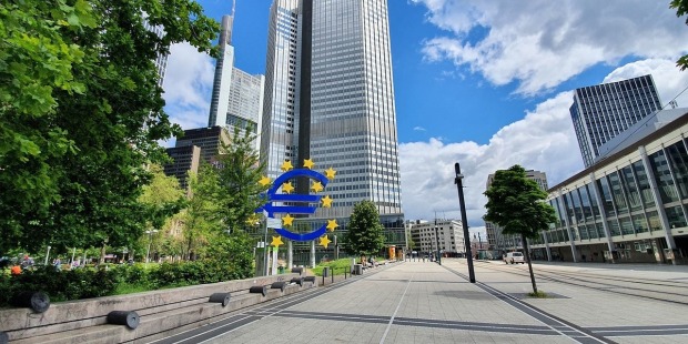 Aktien Frankfurt: Klar erholter Dax schafft Wochenplus