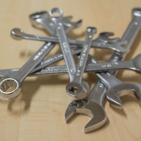 Einige Sechskant-Schraubenschlüssel. (Symbolbild)