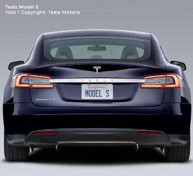 Tesla
        Model S