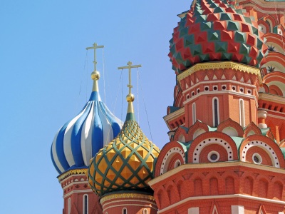 Türme der Basilius-Kathedrale in Moskau.